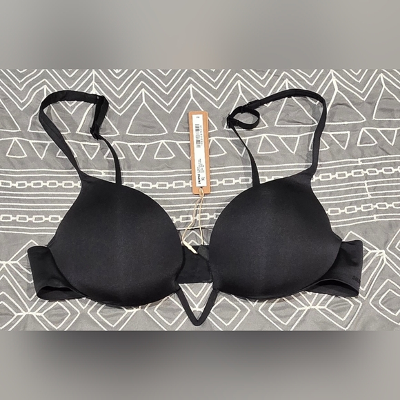 SKIMS Other - SKIMS Ultimate Deep V Push Up Bra In Onyx Size 36A